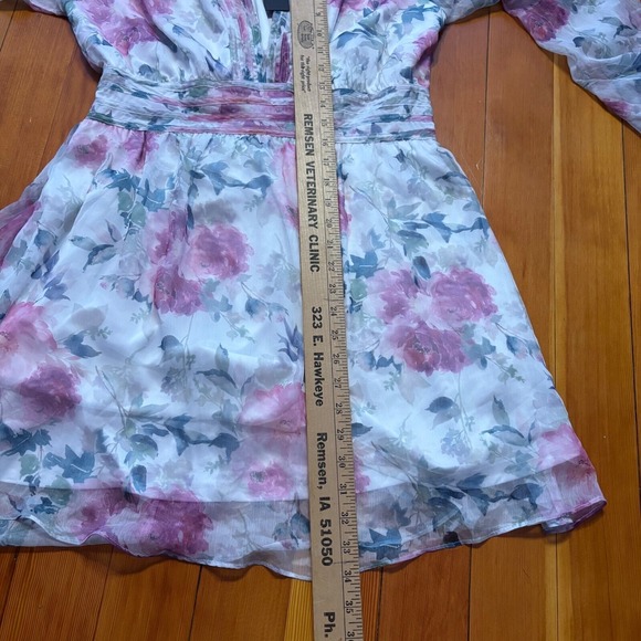 Lulus NWT Floral Mini Dress Long Sleeve V‎ Neck Smocked Waist Party White Medium - Picture 7 of 8